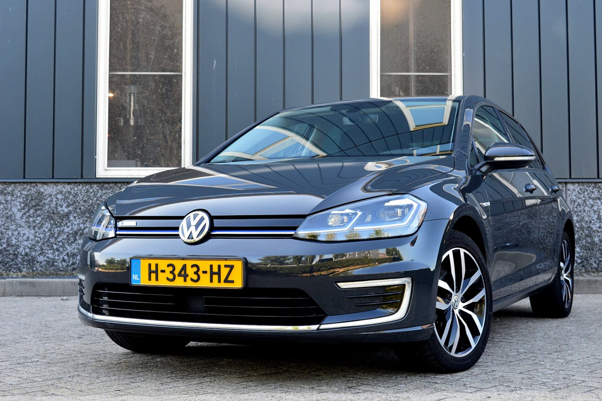 Volkswagen e-Golf E-DITION 46160745-0.jpg | ABC Auto's