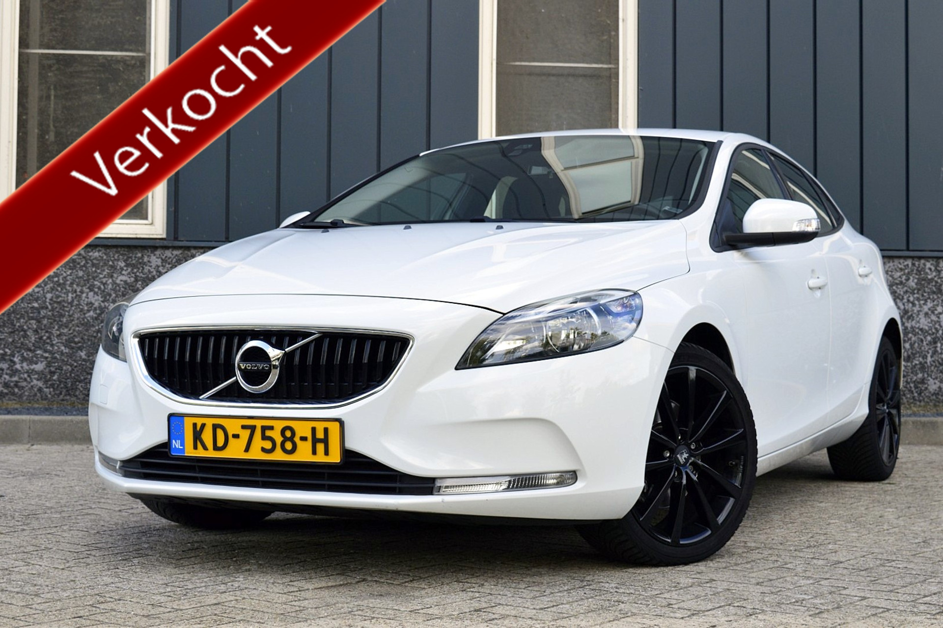 Volvo V40 2.0 T2 Nordic 47470272-0.jpg | ABC Auto's