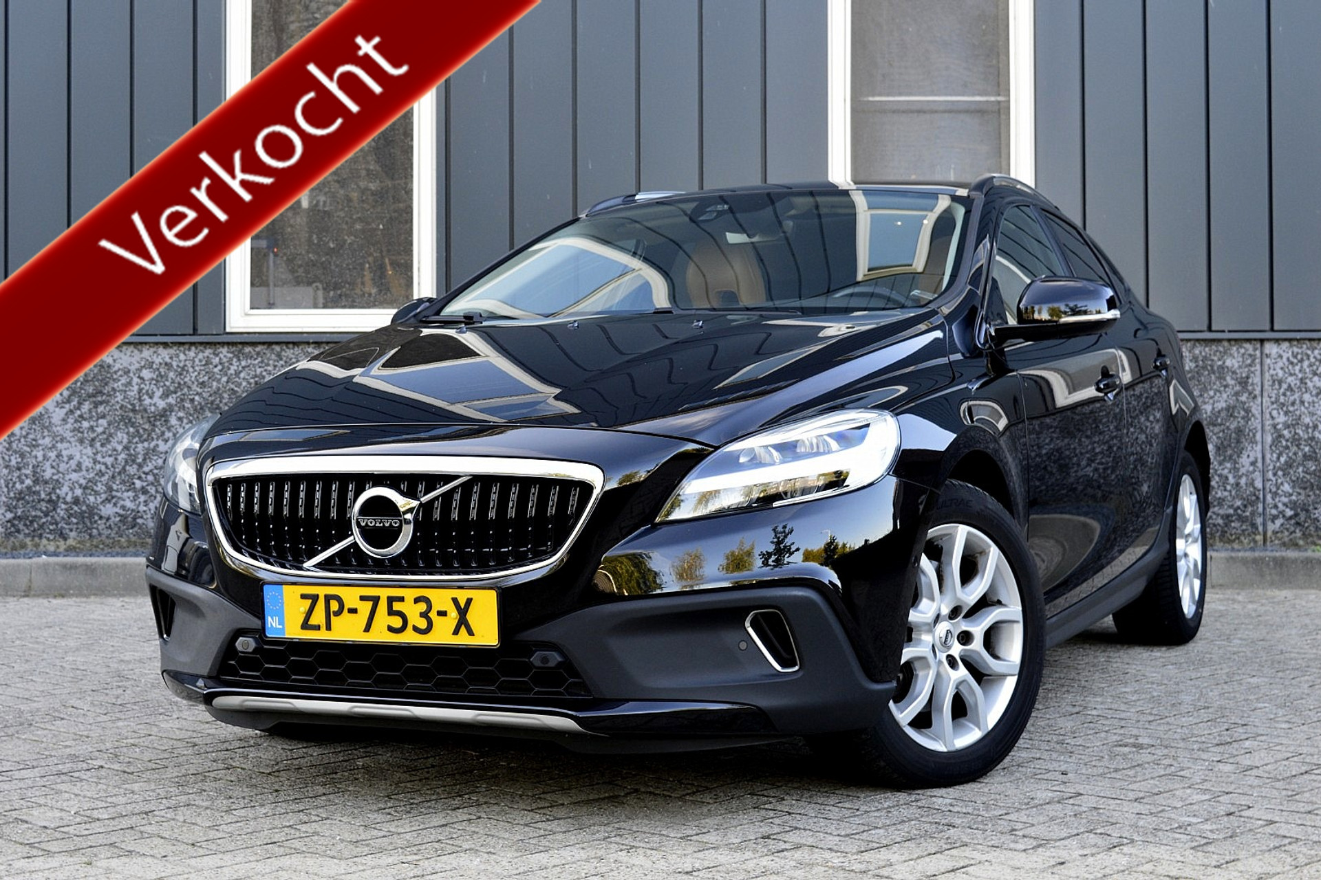 Volvo V40 Cross Country 1.5 T3 Polar+ Luxury 47769164-0.jpg | ABC Auto's