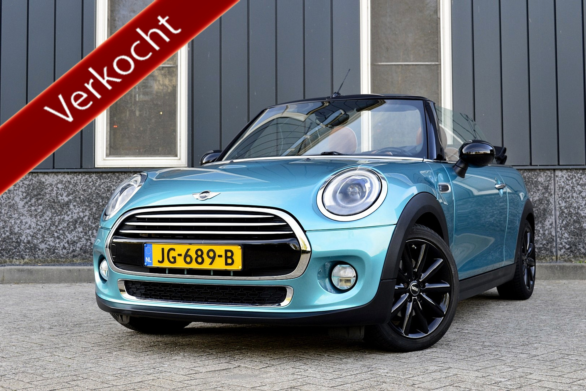 MINI Cabrio 1.5 Cooper Chili Serious Business 48049689-0.jpg | ABC Auto's